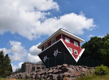 germany/saarland/attraction/das-haus-steht-kopf