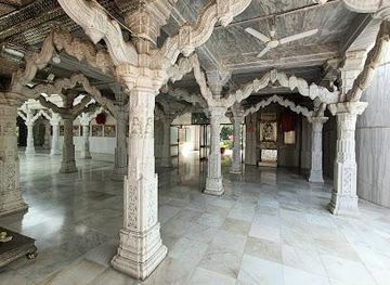 india/delhi/attraction/jain-mandir-dadabari