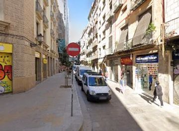 spain/barcelona/el-born/attraction/qualsevol-senyal-de-carrer