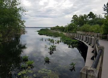michigan/muskegon/attraction/muskegon-lakeshore-trail