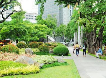 philippines/manila/attraction/ayala-triangle-gardens