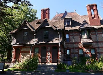 connecticut/west-hartford/attraction/katharine-day-house-at-harriet-beecher-stowe-center