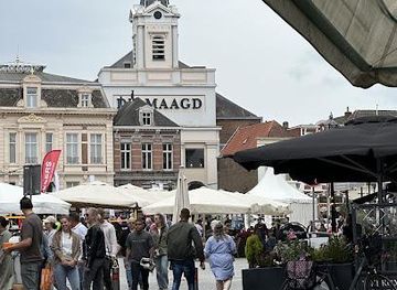 belgium/antwerp/attraction/stadsschouwburg-de-maagd