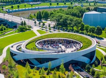 nebraska/columbus/attraction/national-veterans-memorial-and-museum