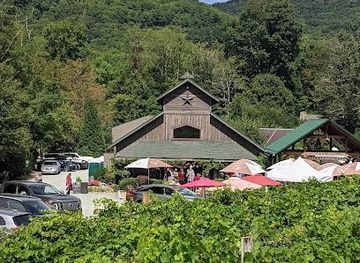 north-carolina/grandfather-mountain/attraction/grandfather-vineyard-winery