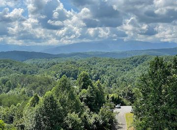 tennessee/tennessee-river-gorge/attraction/smoky-mountain