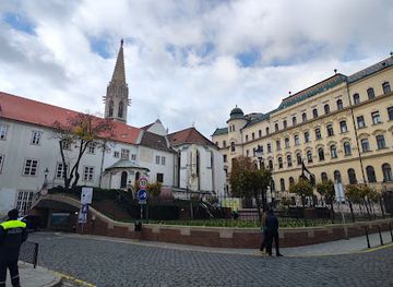 slovakia/gemer/attraction/lekaren-u-cerveneho-raka