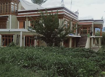 india/leh-ladakh/attraction/thakskan-home-stay