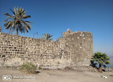 israel/tiberias/attraction/yuzhnaya-stena-starogo-rayona-tverii