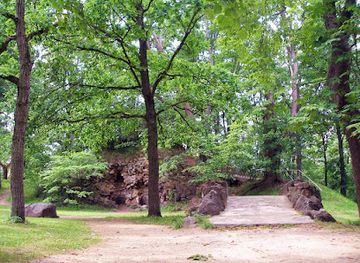 estonia/jogevamaa/attraction/kissing-hill