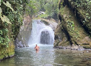 ecuador/mindo/attraction/cascadas-de-nambillo