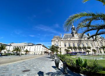 france/tours/attraction/place-jean-jaures