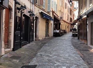 france/cannes/attraction/rue-du-suquet