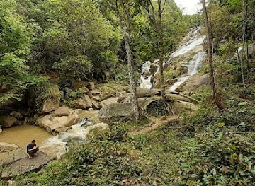 laos/xieng-khouang/attraction/beautiful-waterfall