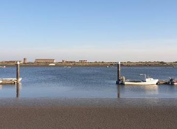 portugal/cascais/attraction/zona-ribeirinha-da-povoa-de-santa-iria