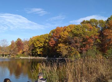 illinois/naperville/attraction/herrick-lake