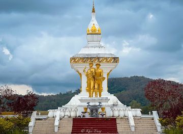 laos/xiangkhoang-province/attraction/vietnamese-war-monument