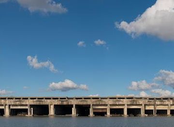 france/bordeaux/attraction/base-sous-marine