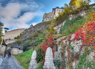 slovakia/trencin/attraction/mohyla-nad-fatimou