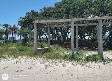 florida/pensacola-beach/attraction/james-p-morgan-memorial-park-and-botanical-gardens