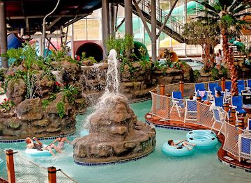 south-dakota/rapid-city/attraction/watiki-indoor-waterpark-resort