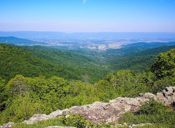 virginia/shenandoah-national-park/attraction/spitler-knoll-overlook