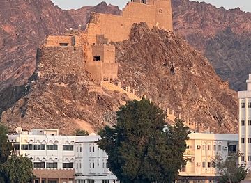 oman/al-hajar-ash-sharqi/attraction/mutrah-beach