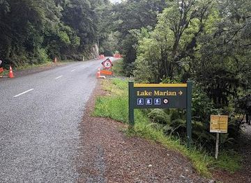new-zealand/milford-sound/attraction/lake-marian-trail-carpark