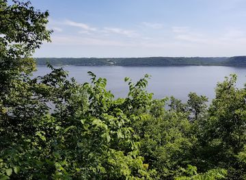 minnesota/driftless-area/attraction/frontenac-state-park