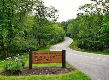 ohio/western-ohio/attraction/bridal-veil-falls