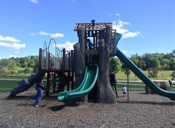 ohio/punderson-state-park/attraction/orchard-hills-park