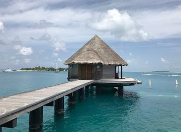 maldives/thaa-atoll/attraction/ithaa-undersea-restaurant