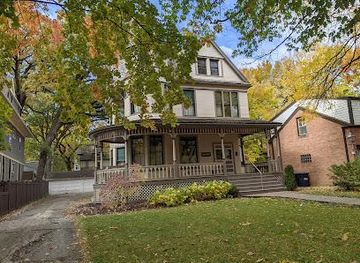 illinois/elgin/attraction/ernest-hemingway-birthplace-museum