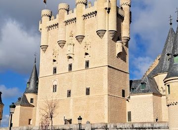 spain/segovia/attraction/monumento-a-daoiz-y-velarde