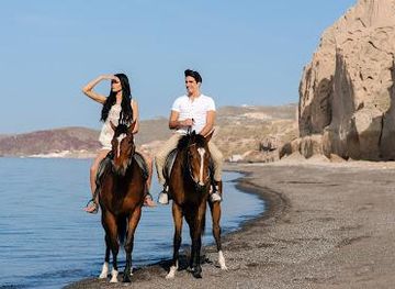 greece/santorini/attraction/santorini-horse-riding