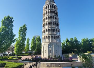 illinois/western-illinois/attraction/leaning-tower-of-niles