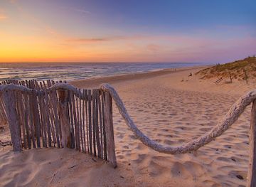 france/aquitaine-coast/attraction/plage-des-casernes