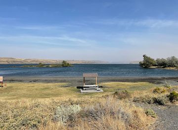 oregon/baker-county/attraction/warehouse-beach-recreation-area