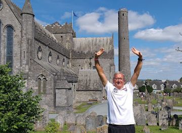 ireland/county-kilkenny/attraction/st-canice-s-cathedral