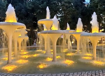 azerbaijan/baku/icherisheher/attraction/white-lilies-fountain