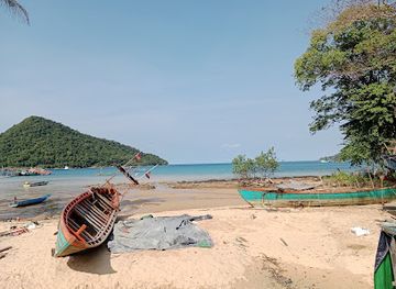 cambodia/sihanoukville/serendipity-beach/attraction/m-pai-bay