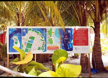 maldives/thulusdhoo-island/attraction/snorkeling-safety-board