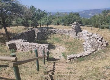 italy/perugia/attraction/neviere-di-monte-tezio