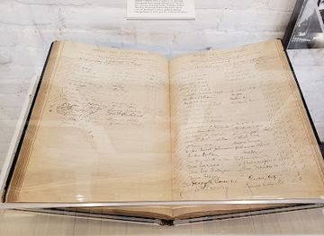 california/coronado/attraction/ice-house-museum-at-hotel-del-coronado