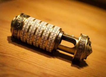 spain/lleida/attraction/the-x-door-lleida