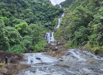fiji/rakiraki/attraction/vuwa-falls