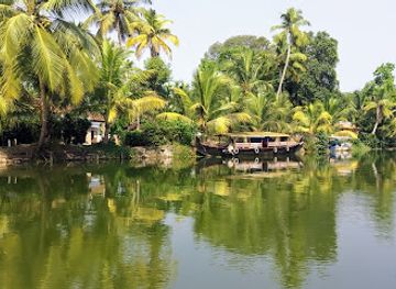 india/kerala-backwaters/attraction/village-life-experience
