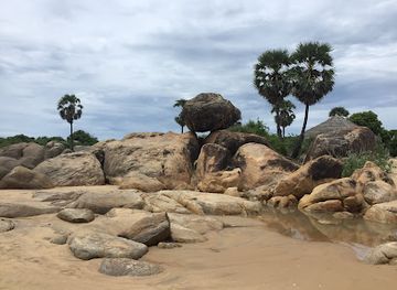sri-lanka/arugam-bay/attraction/whisky-point-beach