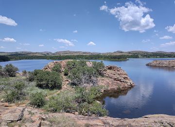 oklahoma/great-salt-plains-state-park/attraction/wichita-mountains-national-wildlife-refuge