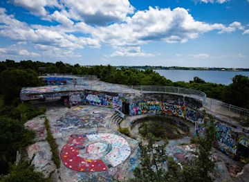 rhode-island/yawgoo-valley-ski-area/attraction/fort-wetherill-state-park